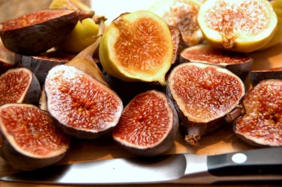 fresh figs for fig jam | white on rice couple 