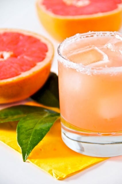 Salty Chihuahua Grapefruit Cocktail Recipe it's like a Margarita with Grapefruit Juice | @whiteonrice