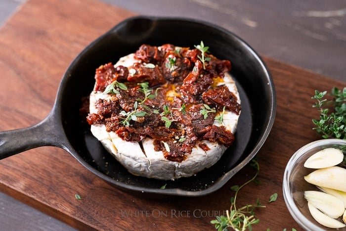 Baked Brie Dip Recipe with Garlic Sun Dried Tomato @whiteonrice