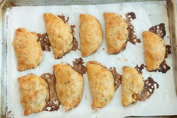 Baked apple hand pies