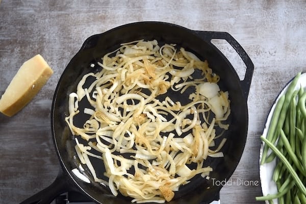 Cooked onions in pan