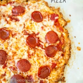 keto chicken crust pizza with toppings