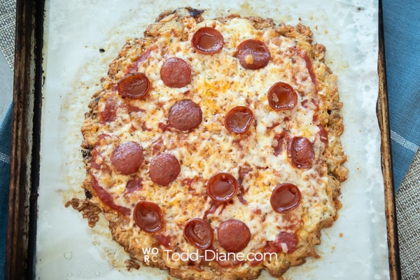 Finished baked chicken crust pizza