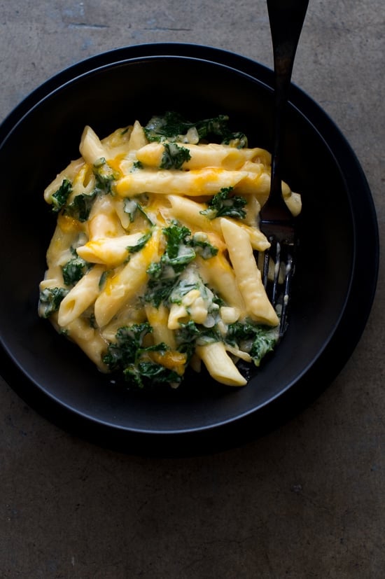 Easy One Pot, Stove Top Creamy Kale Mac and Cheese in a bowl