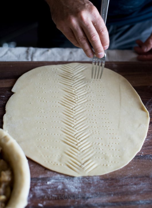 Tutorial on How to make leaf pie crust designs. Leaf Pie Dough | @whiteonrice