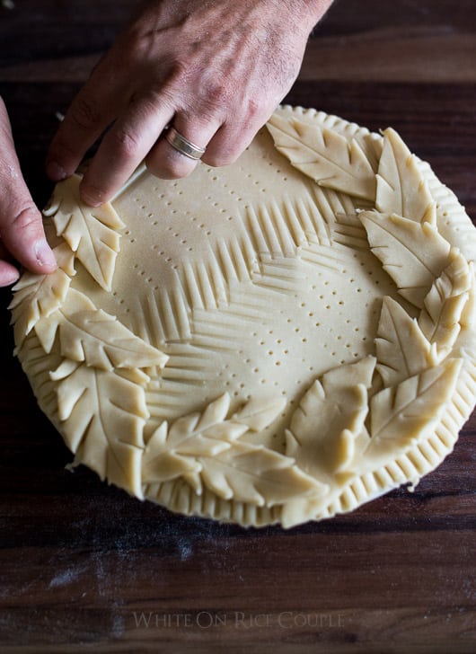 Tutorial on How to make leaf pie crust designs. Leaf Pie Dough | @whiteonrice