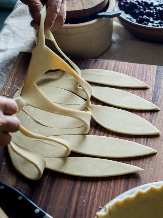 Tutorial on How to make leaf pie crust designs. Leaf Pie Dough | @whiteonrice