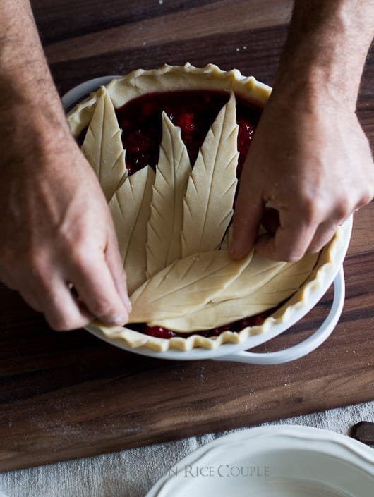 Tutorial on How to make leaf pie crust designs. Leaf Pie Dough | @whiteonrice