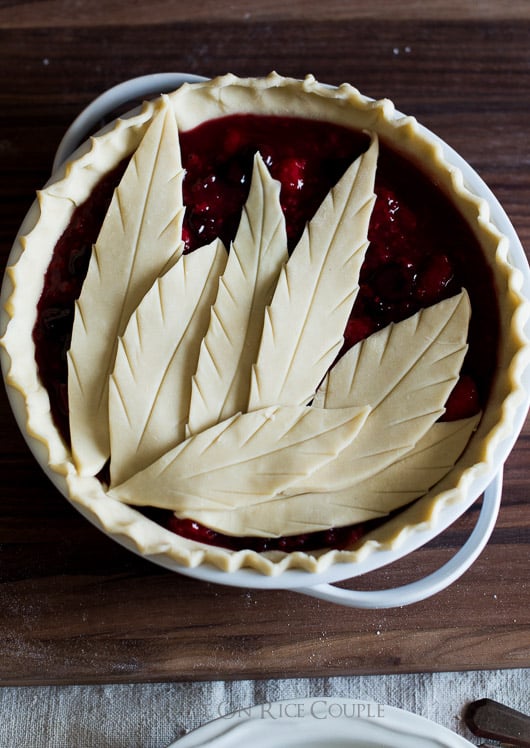 How to Make Leaf Pie Designs | Pie Crust Leaves for Holiday