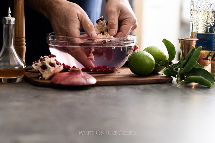 Pomegranate Margarita Recipe for Best Holiday Cocktail Recipes @whiteonrice