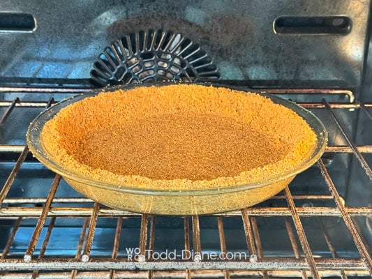 Baking graham crust