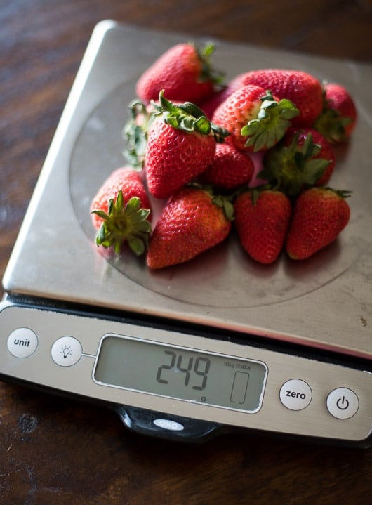 OXO kitchen scale on @whiteonrice