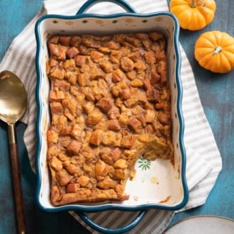 Pumpkin Spice Bread Pudding Recipe for Thanksgiving Holidays | @whiteonrice