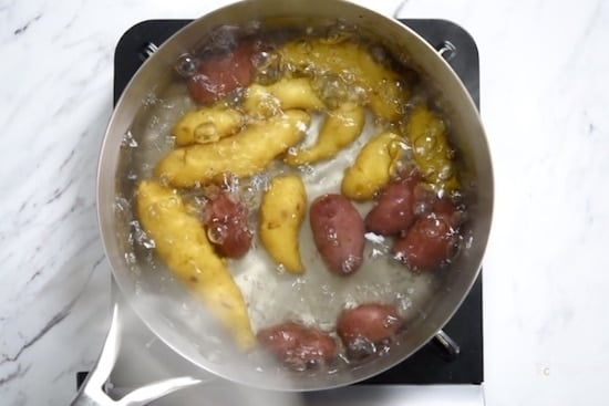 Boiling potatoes