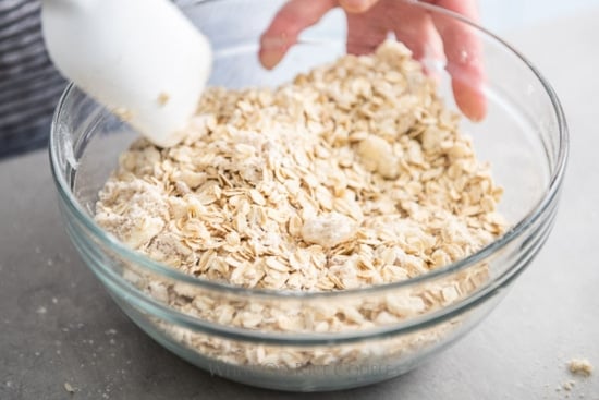 Mixing the oats into the flour-butter mix