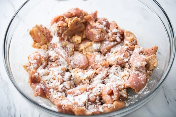 flour or cornstarch sprinkled on raw chicken