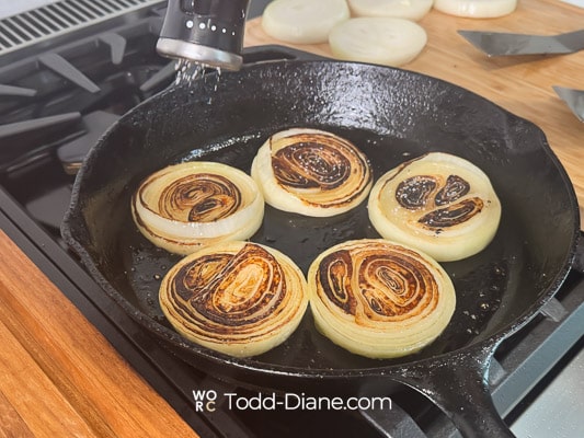 caramelized onion buns for flying dutchman burgers