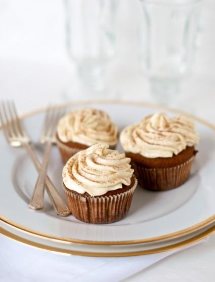 gingerbread cupcakes recipe on a plate 