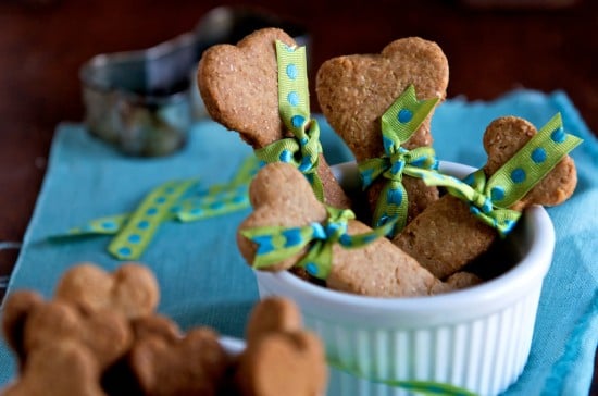 dog biscuits recipe from WhiteOnRiceCouple.com