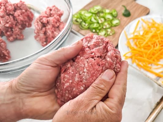 Sealing the stuffed patties