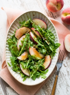 Peach and Arugula Salad Recipe with Honey Balsamic Vinaigrette | @whiteonrice