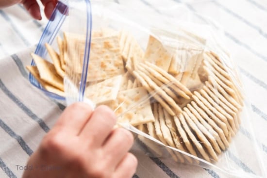 Combining crackers in bag