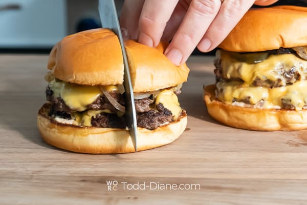 Cutting burger