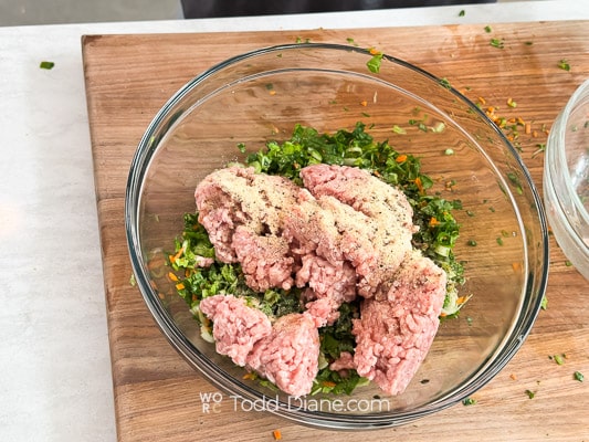 egg roll mix in bowl