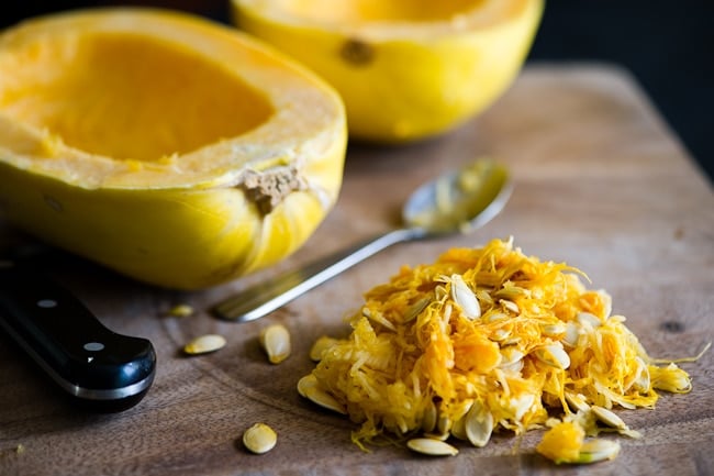 Spaghetti Squash with Sausage Recipe is a low carb and Healthy spaghetti squash recipe | @whiteonrice