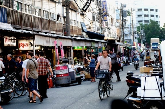 street-food-tsukiji-japan