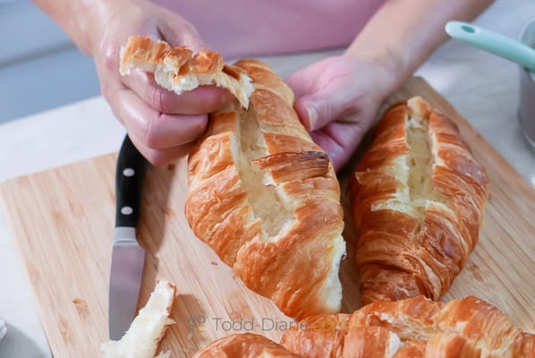scoring the croissants