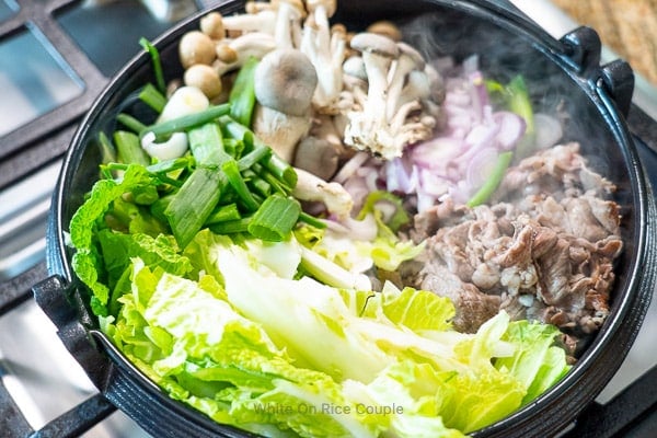 https://whiteonricecouple.com/recipe/images/sukiyaki-step-by-step-004.jpg