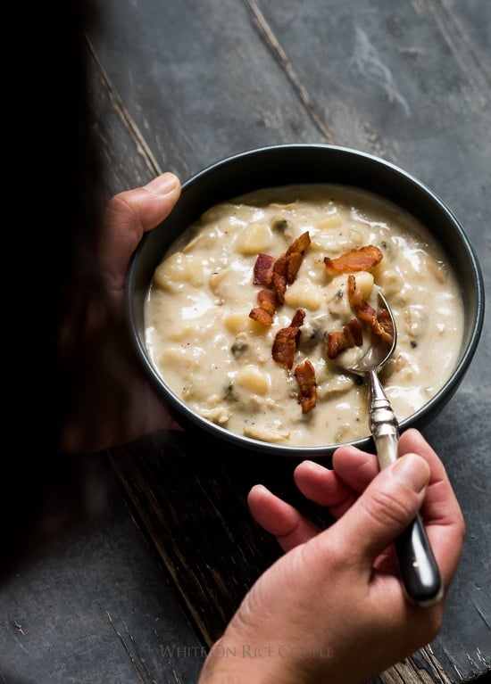 Creamy New England Clam Chowder in a bowl