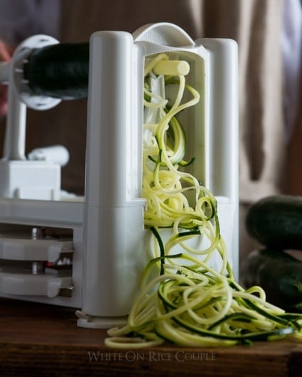 How to make healthy zucchini noodles "zoodles" on spiral slicer on @whiteonrice