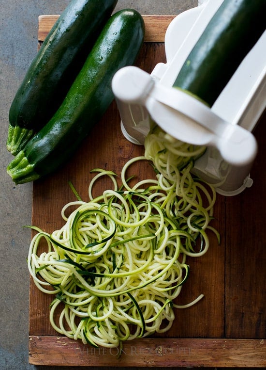 How to make healthy zucchini noodles "zoodles" on spiral slicer on @whiteonrice